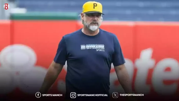 Derek Shelton at practice session.